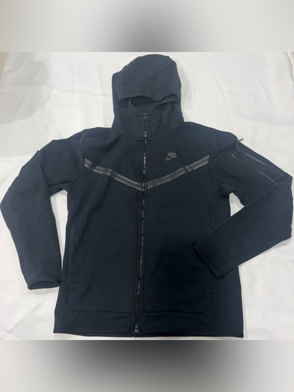 Nike Sportswear Tech Fleece Black Full-Zip Hoodie (CU4489-010) Men’s Size Medium